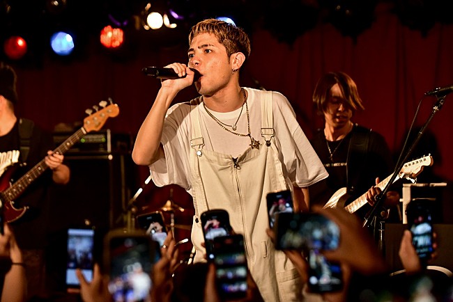 「Rude-α、メジャーデビュー後初の地元沖縄凱旋ライブを開催　レポート到着」1枚目/8