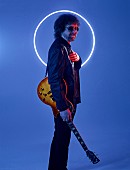 「ジェフ・リンズELO、新作『フロム・アウト・オブ・ノーウェア』で38年ぶりの全英1位獲得」1枚目/4