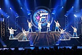 「FANTASTICS、初のホールツアー完走　来年1stアルバム/写真集の発売＆アリーナツアー決定」1枚目/3