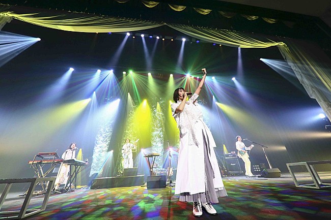 「緑黄色社会、のべ1万人動員の全国ツアーファイナルを開催」1枚目/5