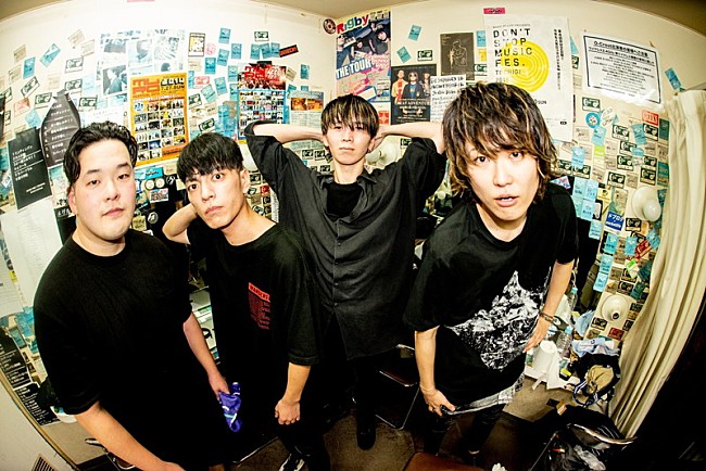 「＠ttetteteru」2枚目/5