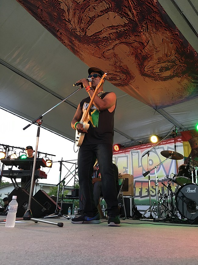 「伝説のレゲエ・レーベルWackiesの音楽監督、ジェリー・ハリスへインタビュー」1枚目/2