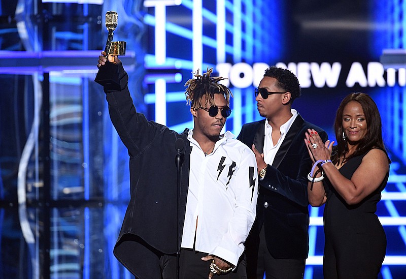 「故ジュース・ワールド、10分に及ぶフリースタイルを披露する映像が公開」1枚目/1