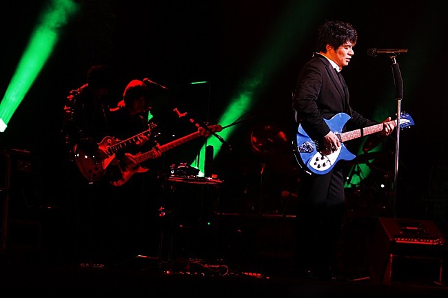 「＜ライブレポート＞ASKAの全国ツアーが東京で開催「回復できると思っていました」」1枚目/5