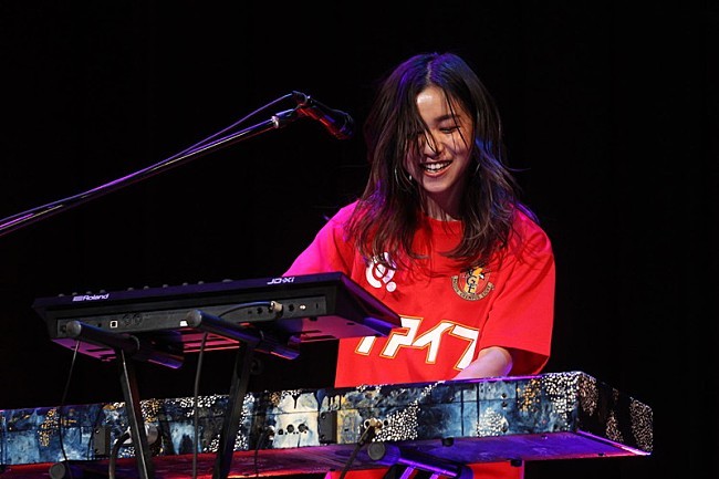 「(C) N.G.E.」3枚目/4