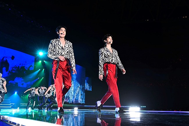 「東方神起、15周年記念全国5大ドームツアーで60万人に感謝　追加公演も決定」1枚目/6
