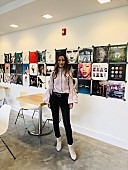 「NY在住のシンガーソングライターAKにインタビュー　「NYでは100人いれば100人全員が違う」」1枚目/1