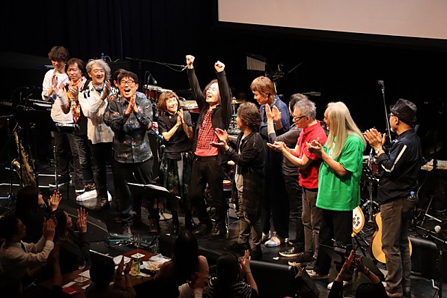 「小倉博和、還暦を祝うスペシャル・ライブ開催　日本屈指の名プレイヤーが一堂に会した特別な夜」1枚目/8