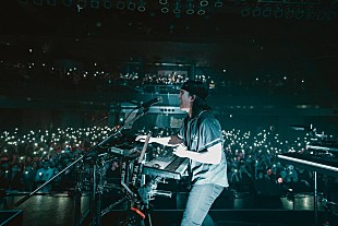 「グリフィン、灼熱のソールド・アウト来日公演のレポート到着」