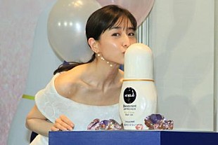 「田中みな実「泣きながらチョコを４００個作っていた」　おかずクラブに“美脇ケア”の仕方を伝授」