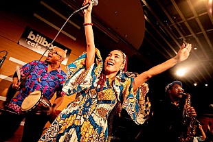 「ゴスペルシンガー・TiA、29人のクワイアと共に世界基準のパフォーマンス披露　グラミーノミネートアーティストも飛び入り出演」