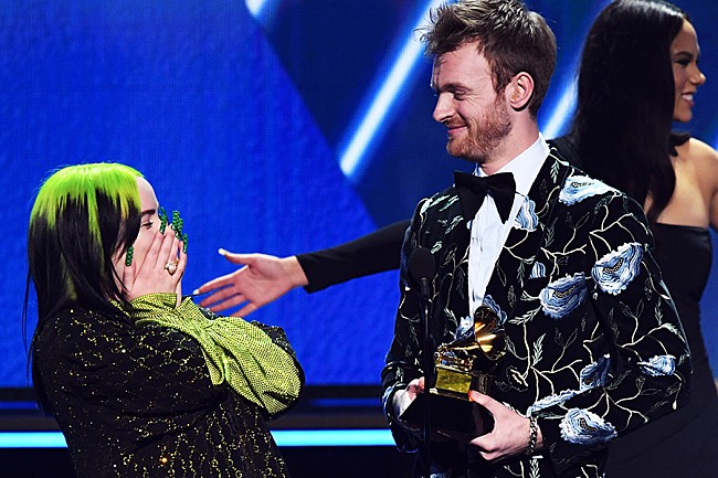 「ビリー・アイリッシュ、「bad guy」が2019年に世界で最も売れたシングルに」1枚目/1