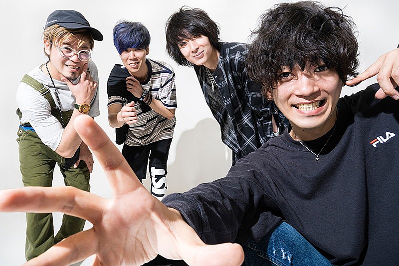 ラックライフ カンロのど飴の応援キャンペーン曲「アオイハル」がリリース決定 