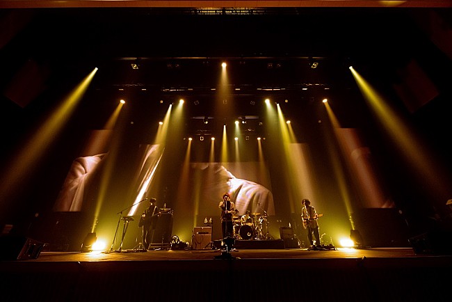 「須田景凪、ライブ映像を初公開　」1枚目/1