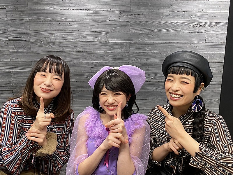 「新井ひとみの新曲をチャラン・ポ・ランタン小春が書き下ろし」1枚目/6