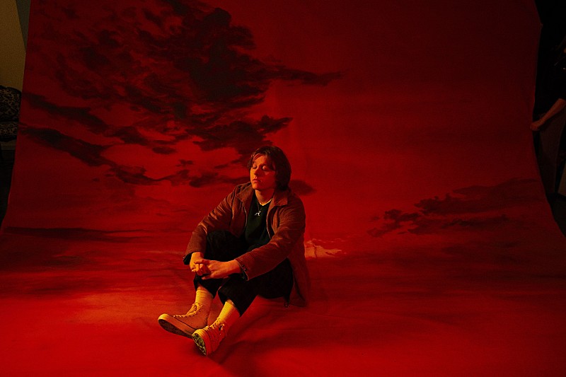 ルイス・キャパルディ、ケミカル・ブラザーズ＆ノエル・ギャラガーの名曲をYouTube Originals新番組でカヴァー