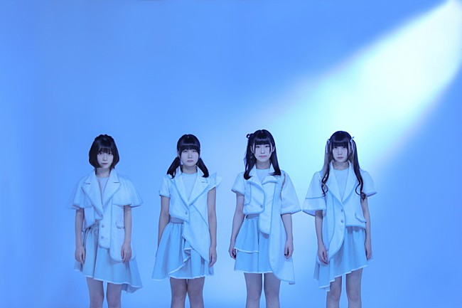 「RAY、壮大なシューゲイザー曲「尊しあなたのすべてを」MV公開」1枚目/2