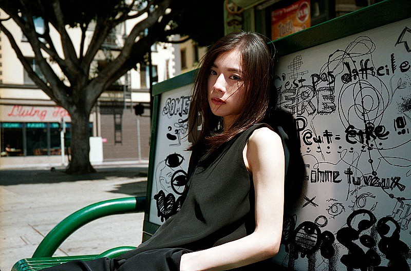 「milet、Toru (ONE OK ROCK)プロデュースの新曲「The Love We&#039;ve Made」のMVを公開　ToruもSPゲストとして出演」1枚目/1