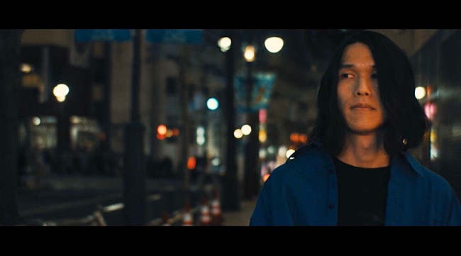 「ササノマリイ、新曲「年中混乱中」MVはエフェクトを駆使したクリエイティブ作品」1枚目/12