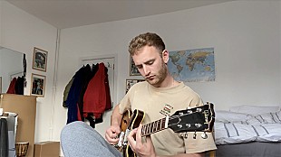 「トム・ミッシュの“隔離セッション”、今度はサンダーキャットをギターカバー」