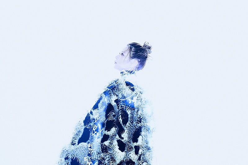 「ロザリーナ、TeddyLoidプロデュースの新曲「moon & sun」5月リリース」1枚目/2