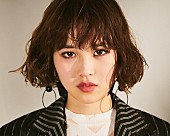 「Rei、リスペクトするアーティストの楽曲を弾き語り」1枚目/1