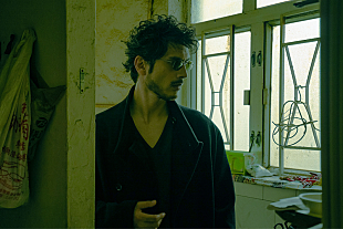 「デビュー25周年の平井堅、デビュー曲ほかMV＆プレミアライブ映像を期間限定公開」