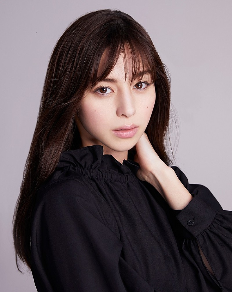 「SUPER BEAVER、新曲「ひとりで生きていたならば」MVに中条あやみが出演」1枚目/1