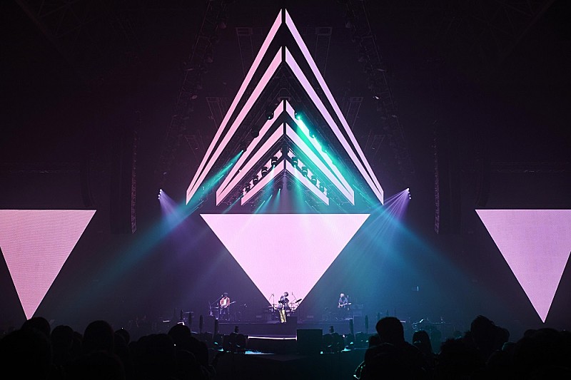 「【米津玄師 2019 TOUR / 脊椎がオパールになる頃】ライブ写真」5枚目/9