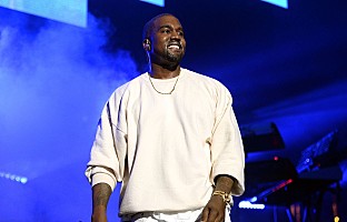 カニエ・ウェスト、トラヴィス・スコット参加の新曲「Wash Us In The 