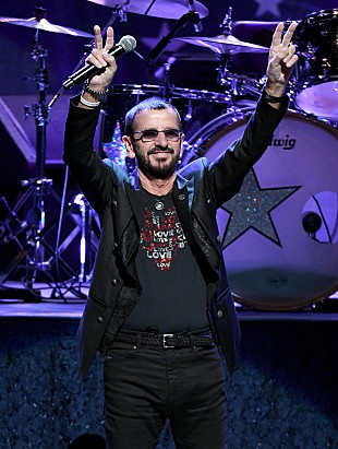 「リンゴ・スター、80歳の誕生日を祝う配信イベント開催　ポールなど豪華アーティストが参加」