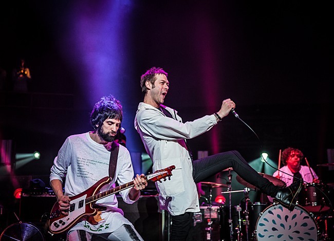 「カサビアン、フロントマンのトム・ミーガンが脱退」1枚目/1