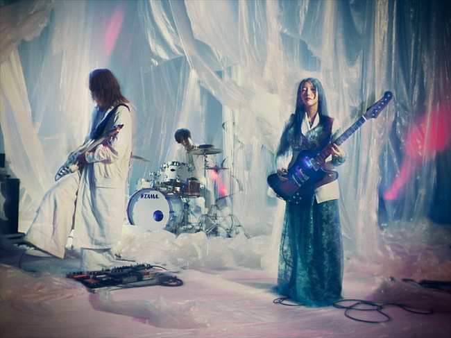 「Co shu Nie、新曲「FLARE」は“人”を主人公とした現代の主題歌」1枚目/2