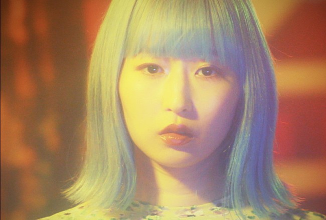 「Awesome City Club、新ALより「最後の口づけの続きの口づけを」MV公開」1枚目/2