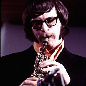 「アラン・ウェイクマン、幻のレコーディング音源『ジ・オクテット・ブロードキャスツ・1969・アンド・1979』を初作品化」1枚目/2