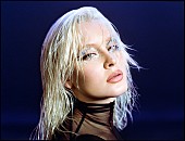 「ザラ・ラーソン、豪華制作陣を迎えた新曲「ラヴ・ミー・ランド」解禁」1枚目/2