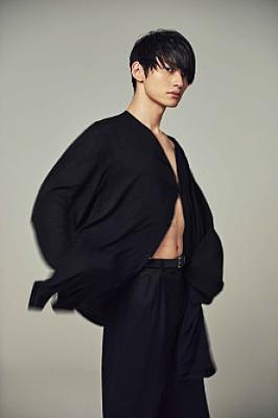 「SKY-HI、初のベストALよりハードなRAP曲「Sky’s The Limit」先行配信＆MV公開へ」