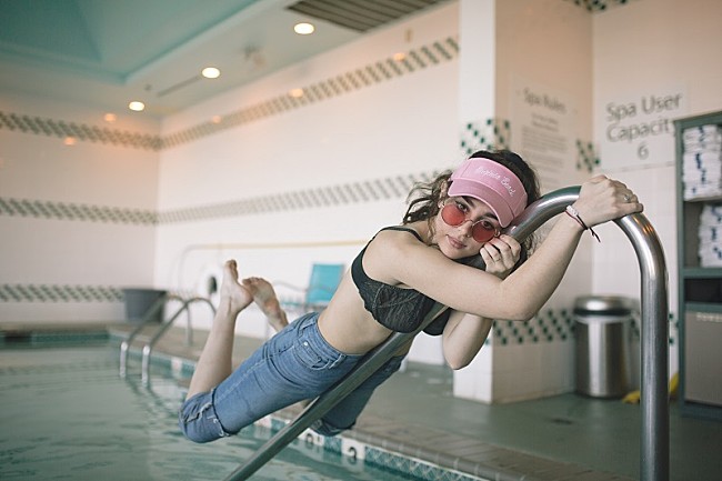 「Samia(サミア)、日本先行リリースのデビューAL収録曲「Big Wheel」MV公開」1枚目/2