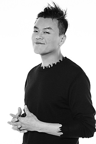「NiziU生みの親・J.Y. Park、初のベスト・アルバムが10月に発売決定」