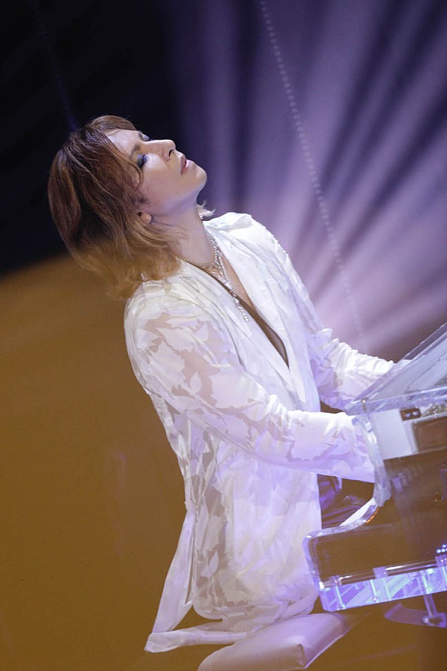 「YOSHIKI 、NHKウィズコロナ・プロジェクト番組に緊急出演「皆さんの心に寄り添えるように」」1枚目/1