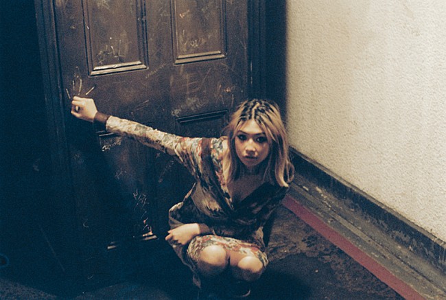 「ビーバドゥービー、デビューアルバムから新曲「Sorry」をリリース＆MV公開」1枚目/3