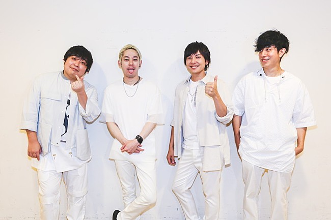 「flumpool、新たな挑戦をした配信ライブ「1人じゃ伝えられないメッセージをflumpoolでは伝えられる」」1枚目/11