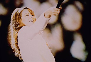 「マライア・キャリー、デビュー30周年を祝う“裏ベスト”アルバム発売決定　ローリン・ヒルとの新コラボも収録」