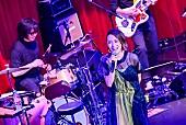 「＜ライブレポート＞一青窈、ビルボードライブ横浜でハイブリッドライブを開催　松任谷由実作曲の新曲披露」1枚目/7