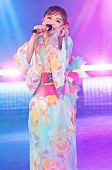 浜崎あゆみ「浜崎あゆみ、神セトリ＆背景スクリーンに花火で大団円【a-nation online 2020】」1枚目/5