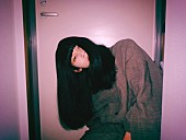 「笹川真生、初単独公演となる配信ライブ【ひかりのそこ】開催」1枚目/3