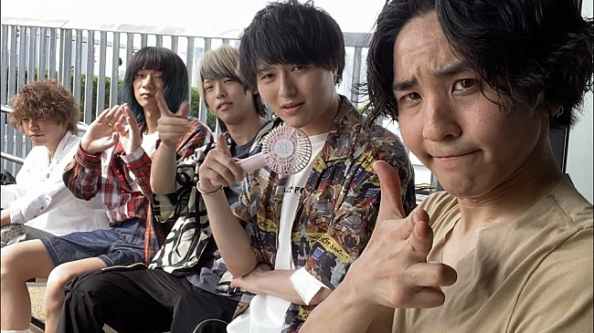 「Novelbright、「Sunny drop」のMV撮影メイキングが公開」1枚目/2