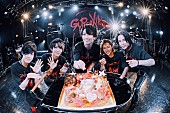 「GYROAXIA、初のワンマンを無観客生配信で開催　新曲含む計16曲を披露」1枚目/4