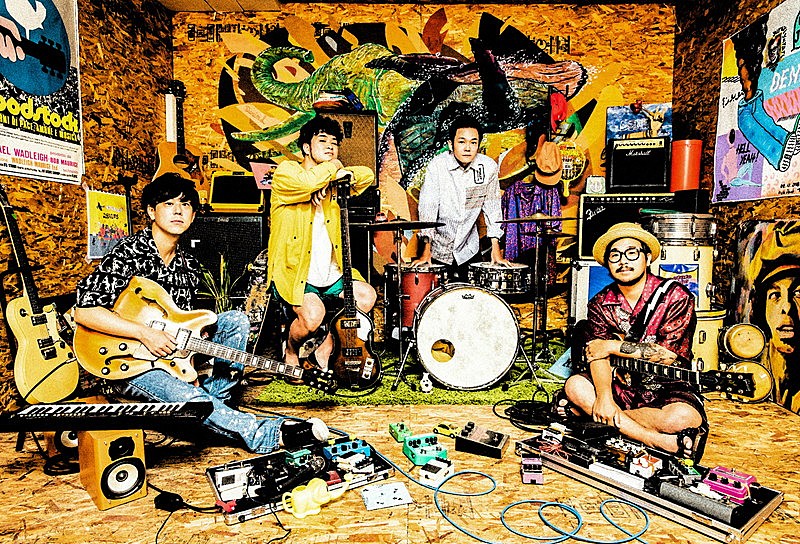 「DENIMS、360°カメラで撮影「Crybaby」MVをプレミア公開＆トーク配信番組も」1枚目/4