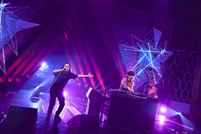 「Creepy Nuts」7枚目/22